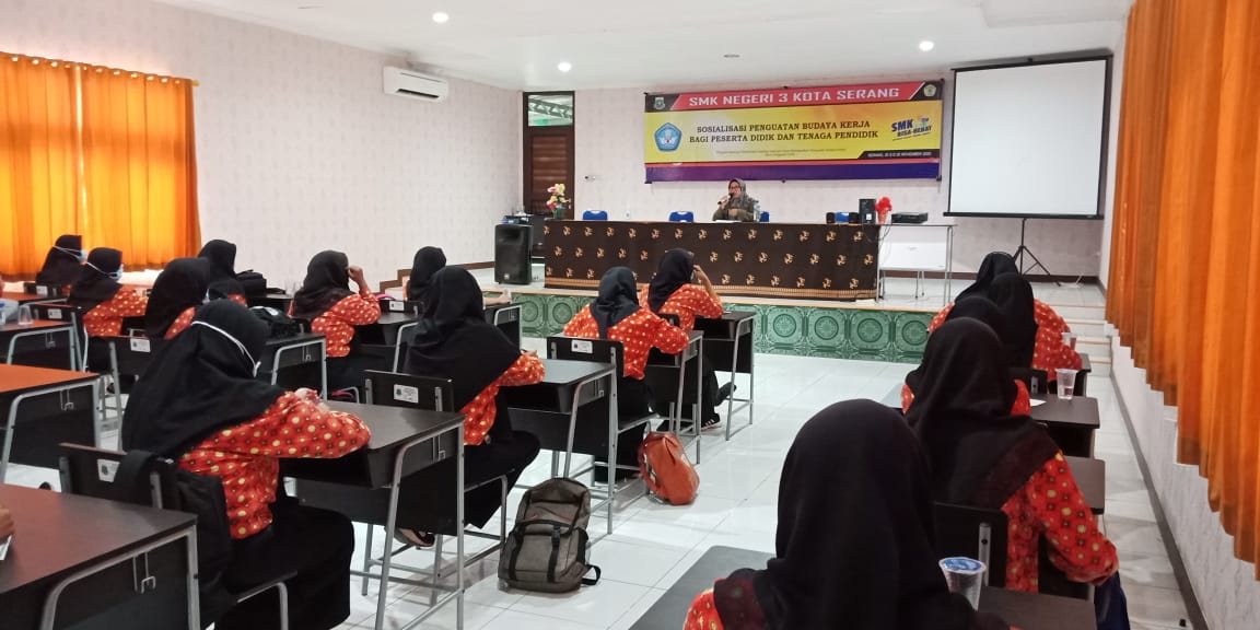 Read more about the article Sosialisasi Penguatan Budaya Kerja SMK Negeri 3 Kota Serang bagi Peserta Didik dan Tenaga Pendidik