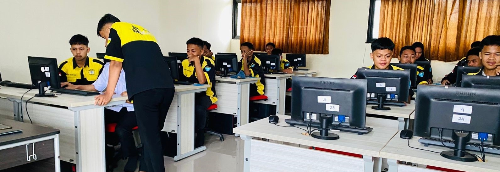 sliede image smkn3